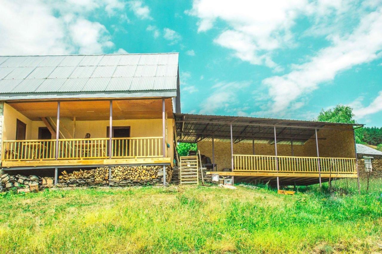 Nadiani Hostel Omalo Exterior photo